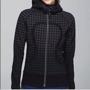 Lululemon scuba hoodie size 6
